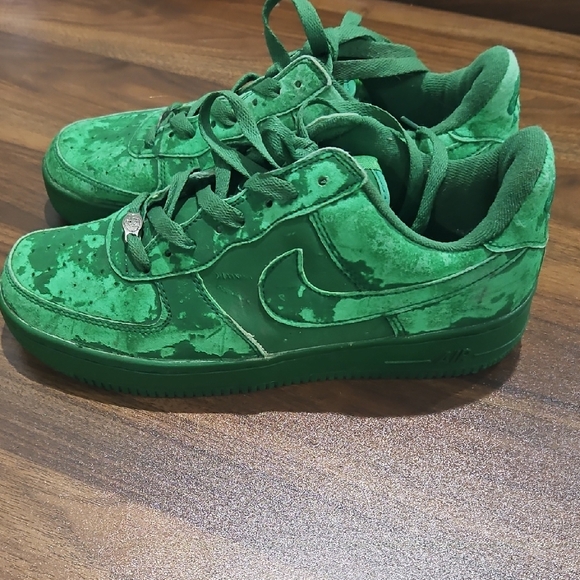 Nike Other - Nike Forest Green AF1 Sneakers